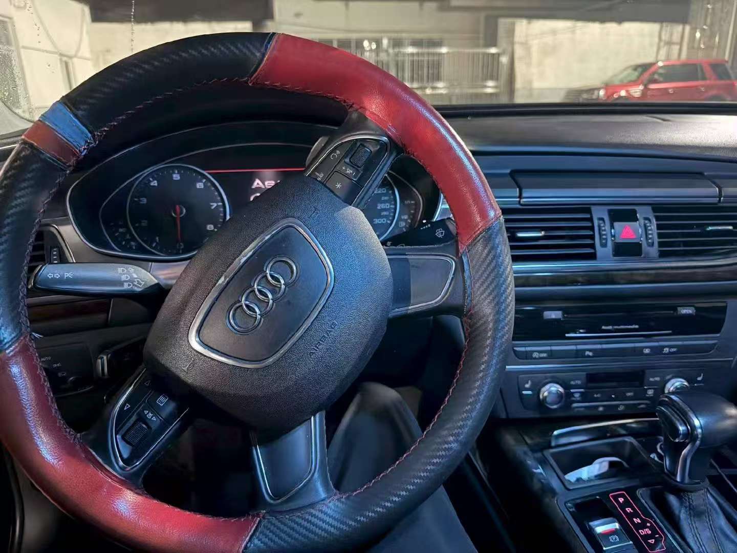 Audi A6 2.5L Automatic Sunroof Four-Seat Heating Hot/Cold Cup Holder 6