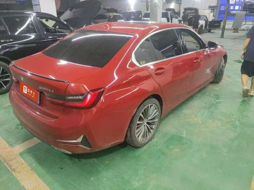 BMW 3 Series 325Li Launch Edition 3