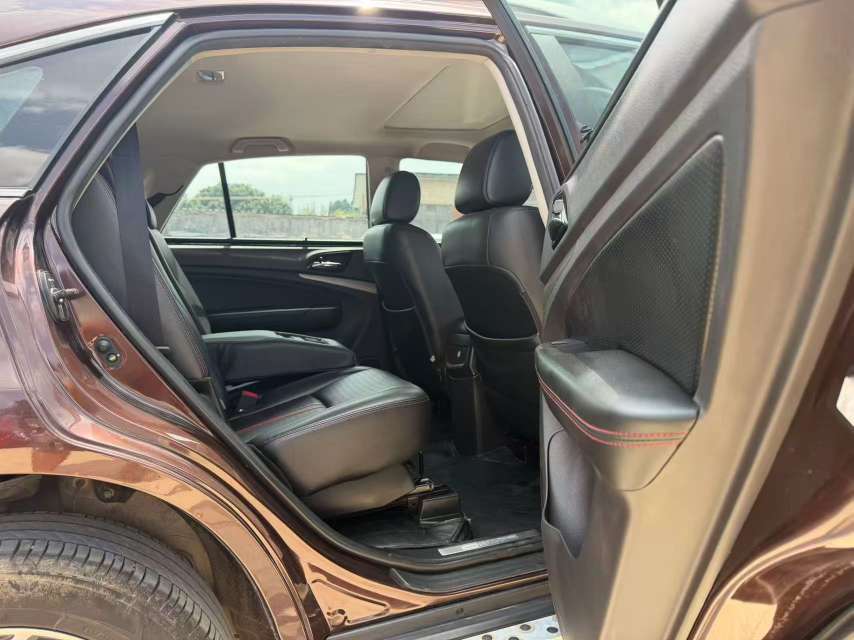 BYD S7 2.0T Automatic 7-Seater 7