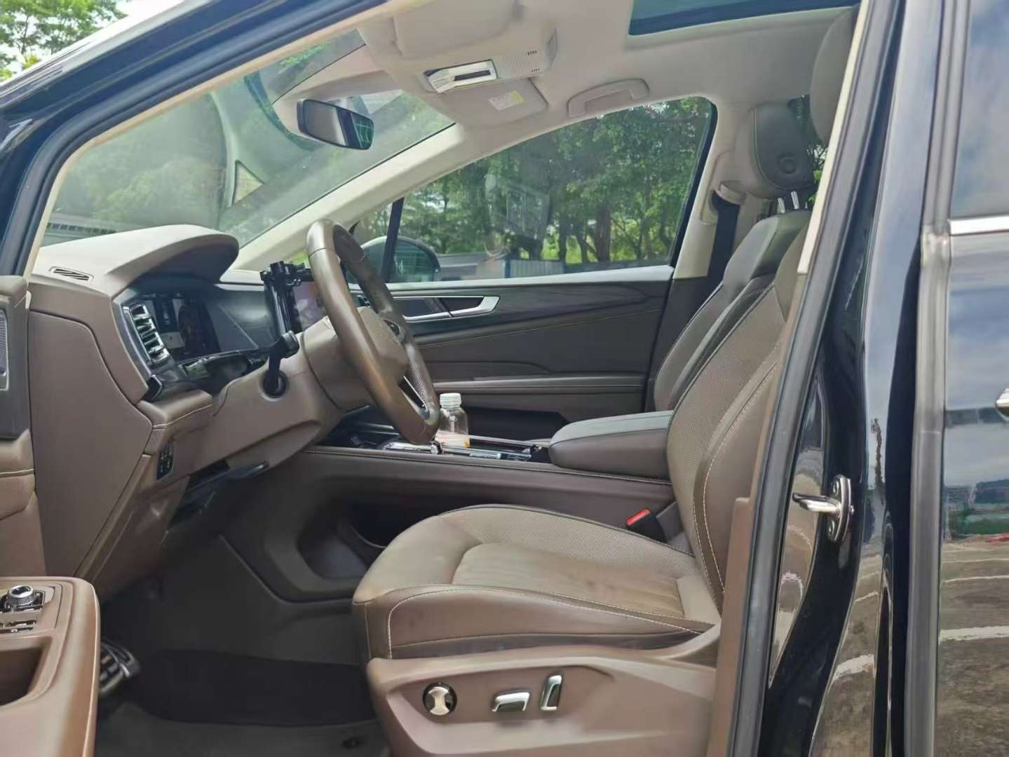 Volkswagen Viloran 2022 2.0T 380 Prestige Edition 7