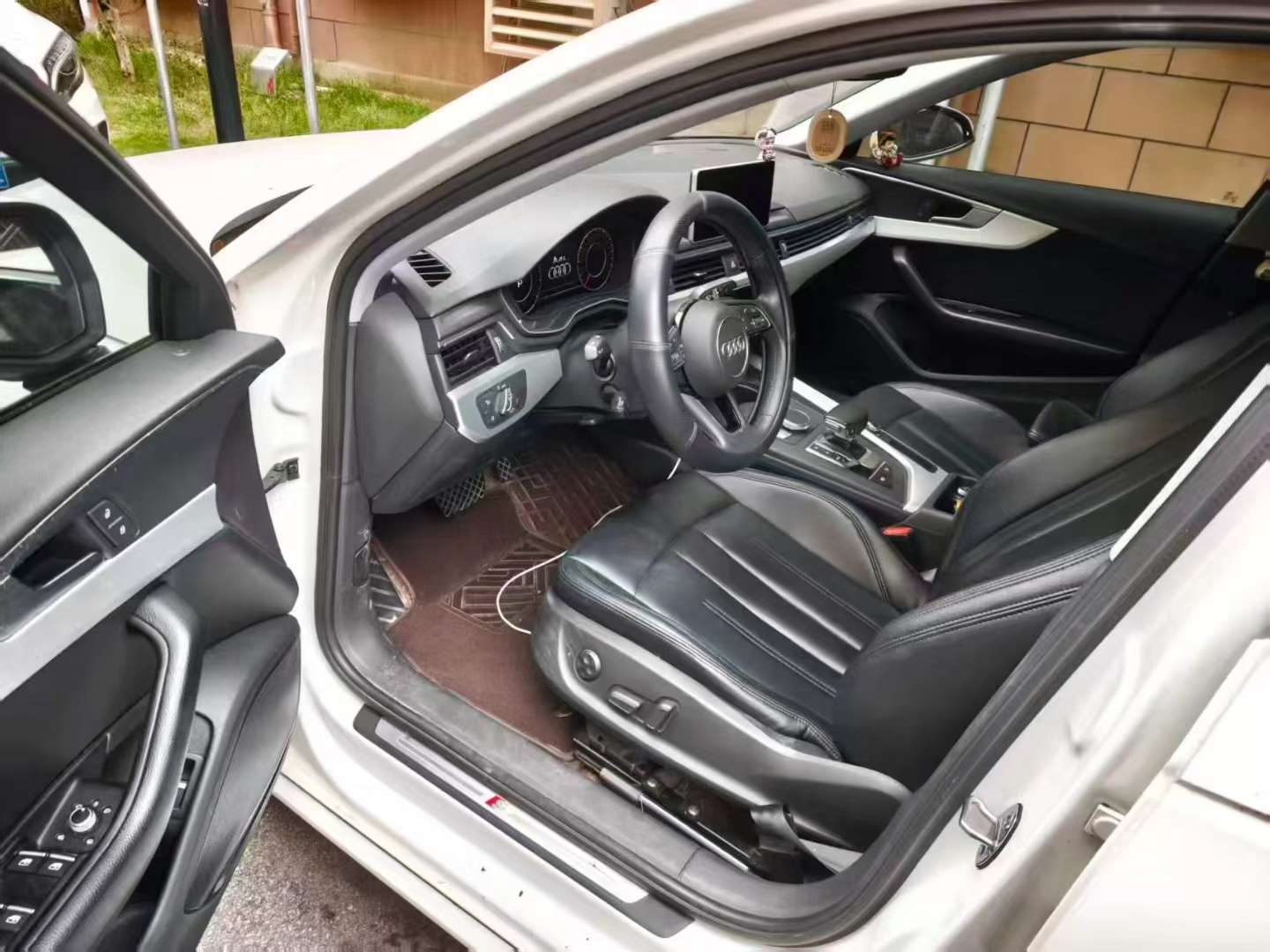 Audi A4L 5