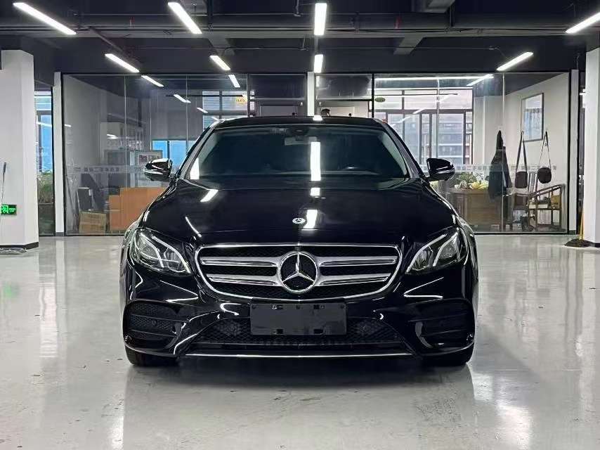 Mercedes-Benz E-Class 2.0T Sport Luxury 2