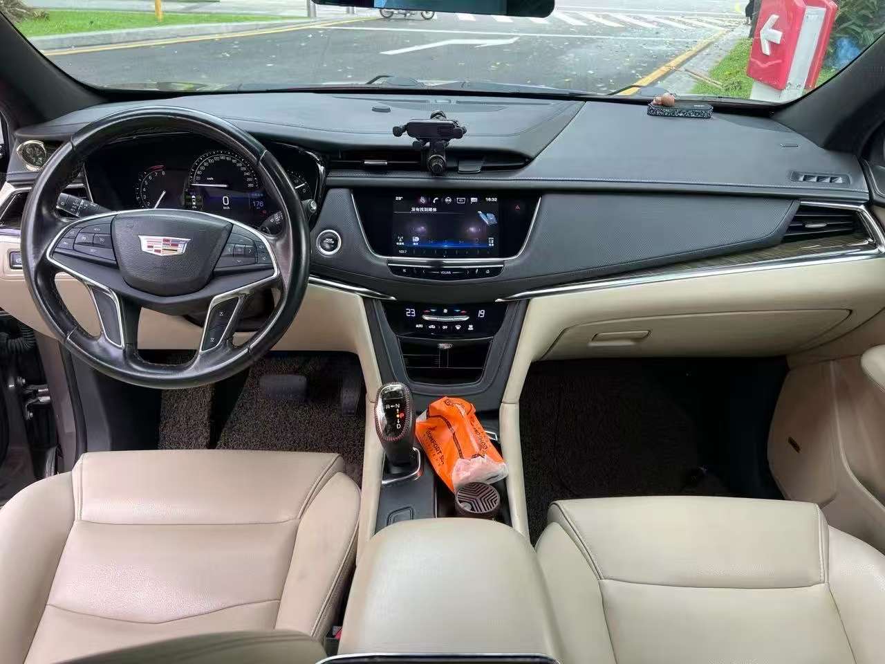 Cadillac XT5 2.0T Technical 4