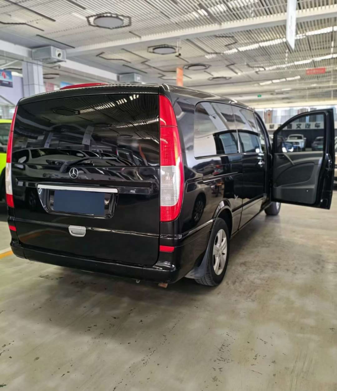 Mercedes-Benz Vito 8