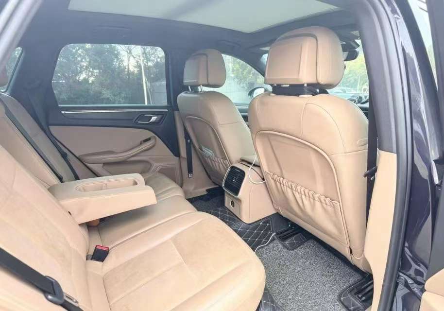 Porsche Macan 5