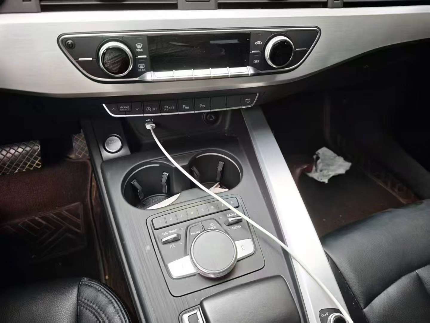 Audi A4L 4
