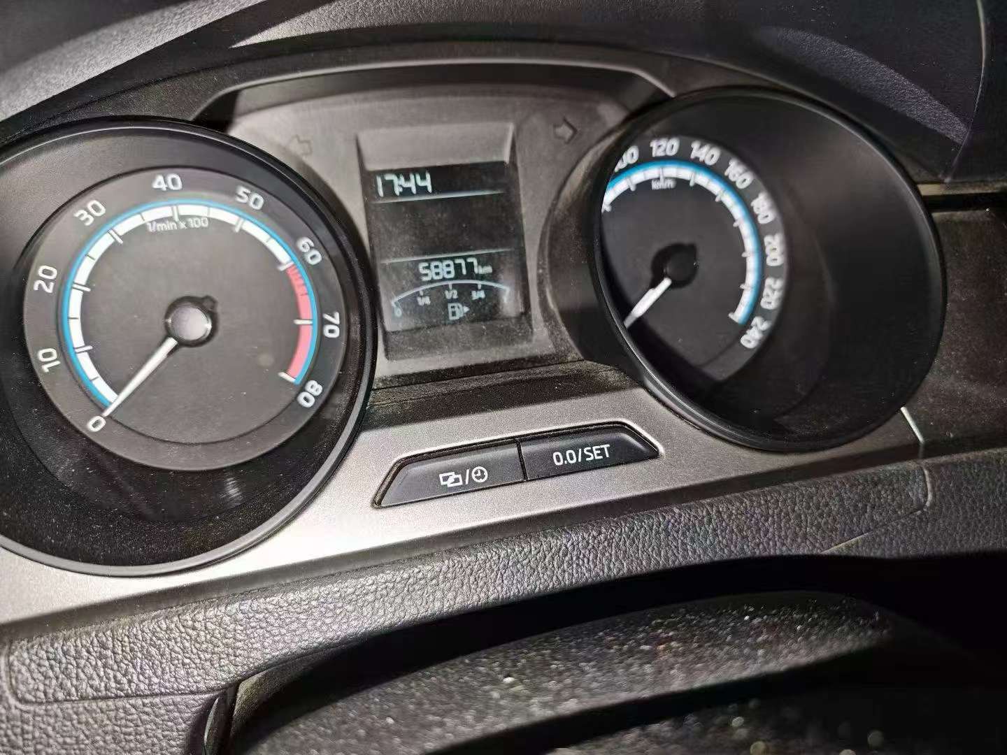 Skoda Rapid 5