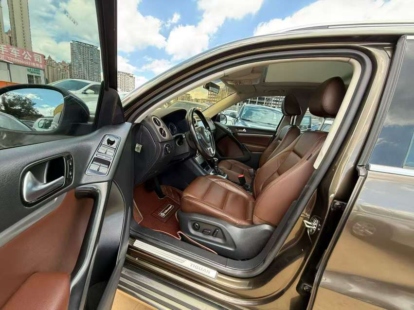 Volkswagen Tiguan 1.8T Automatic 8