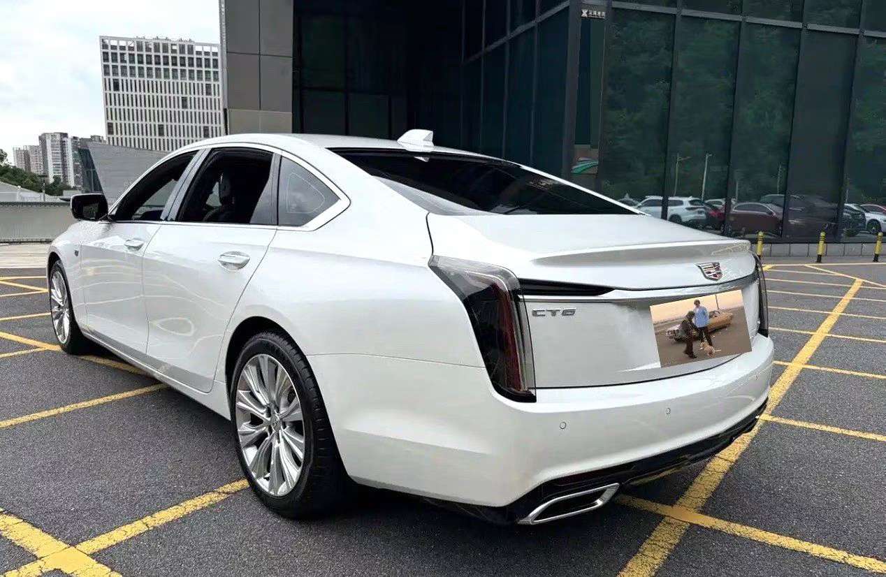 Cadillac CT6 28T Luxury 4