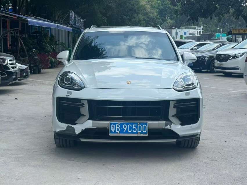 Porsche Cayenne 3.0T AWD 2