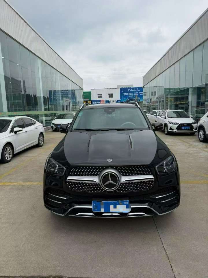 Mercedes-Benz GLE 2