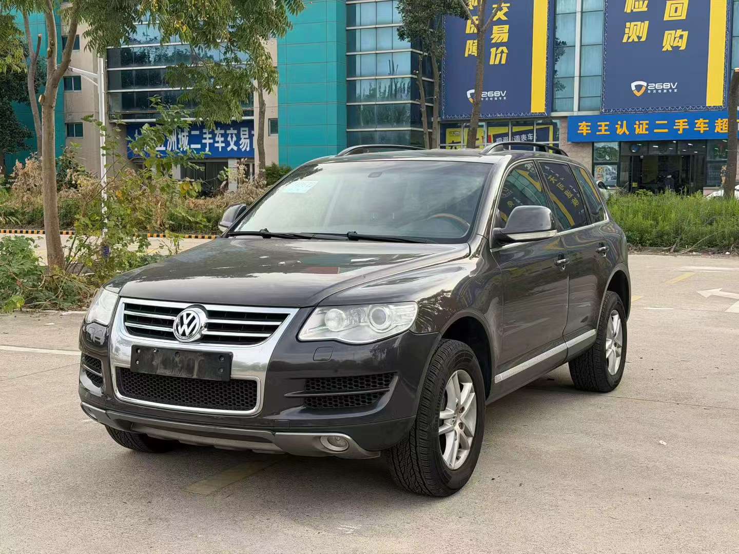 Volkswagen Touareg 2