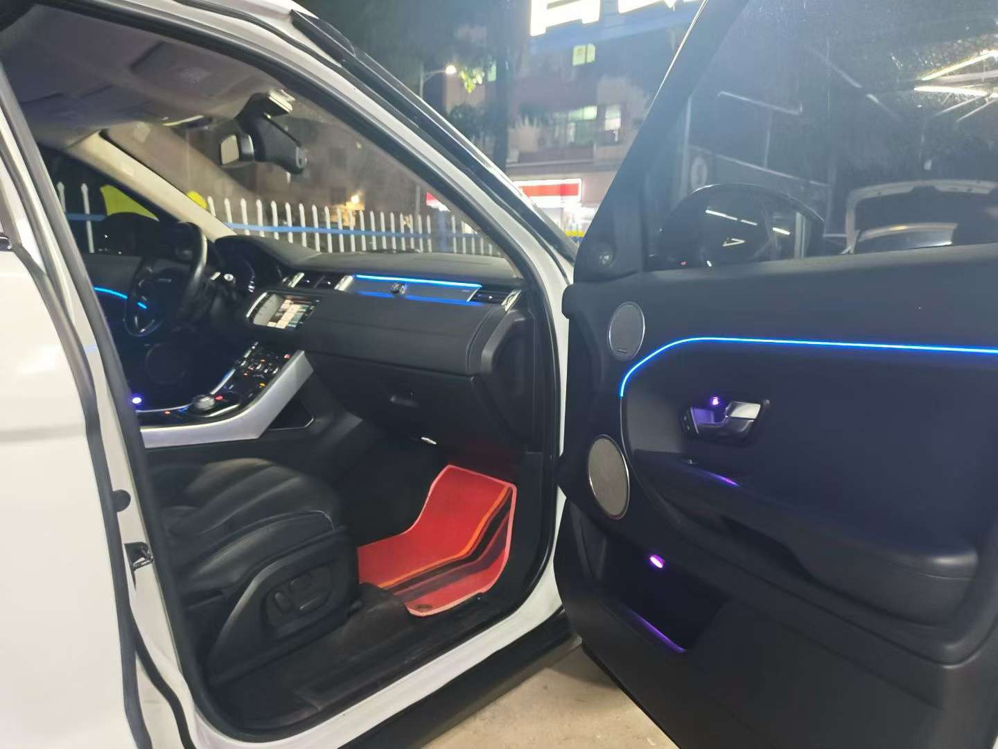 Land Rover Range Rover Evoque 2.0T 5-door Zhiyao Edition 6
