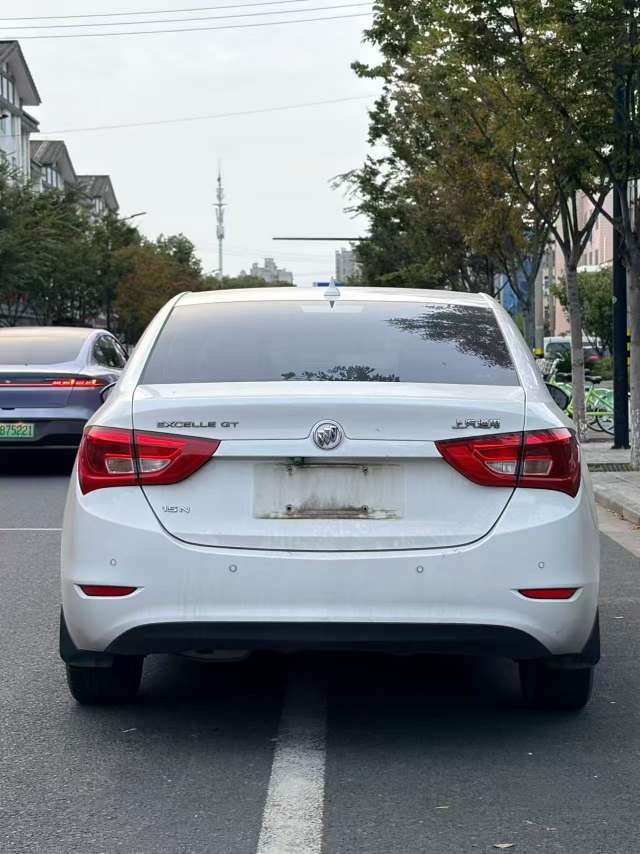 Buick Excelle 8