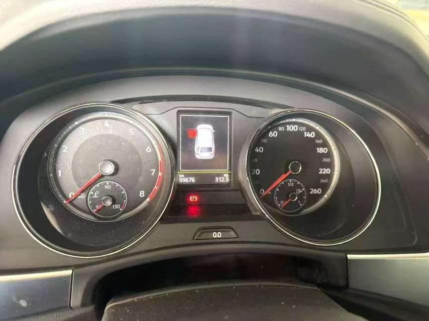 Volkswagen Teramont 2.0T 330 FWD Luxury 7-Seater 3