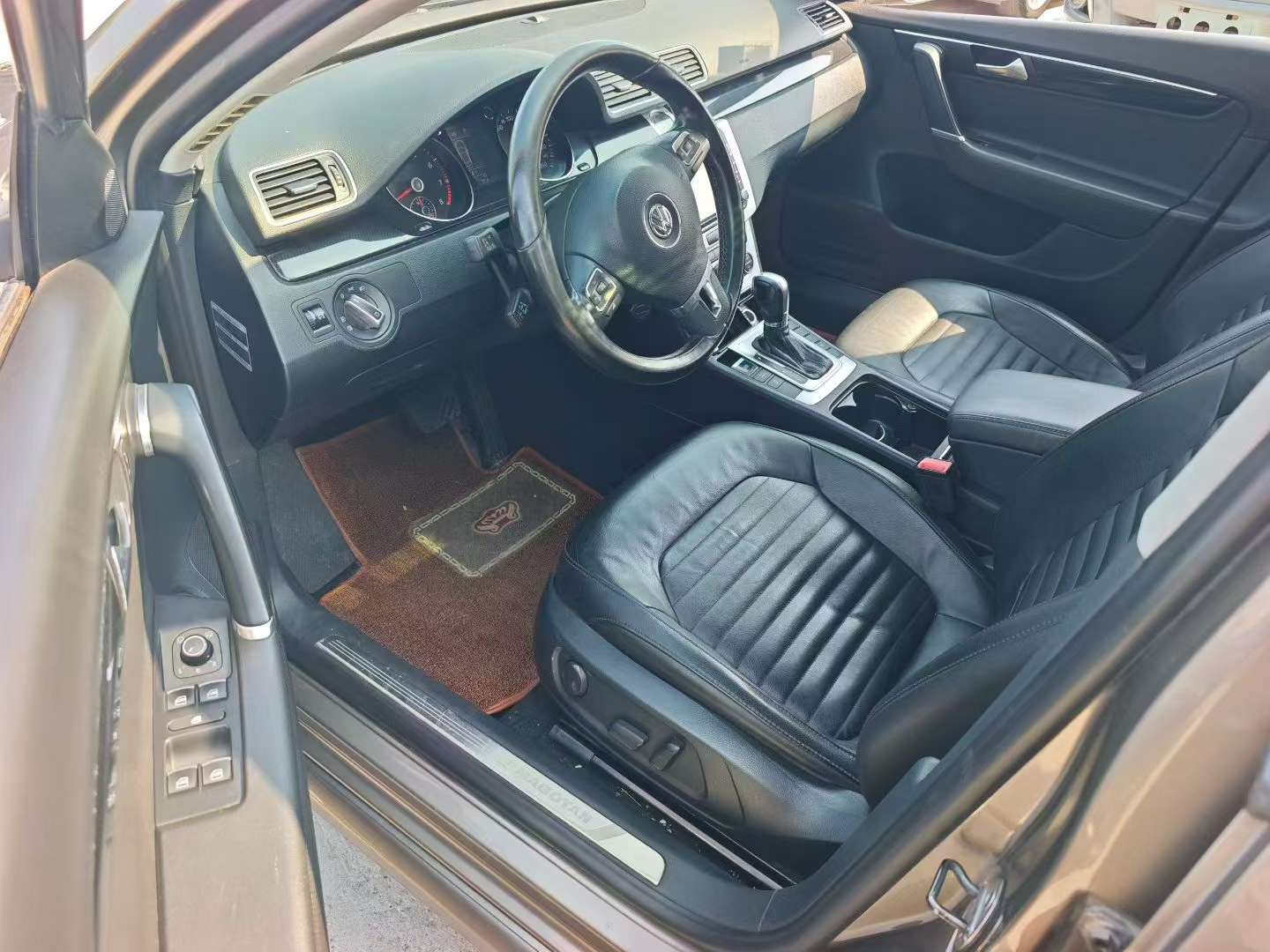 Volkswagen Magotan 1.8T Luxury 4