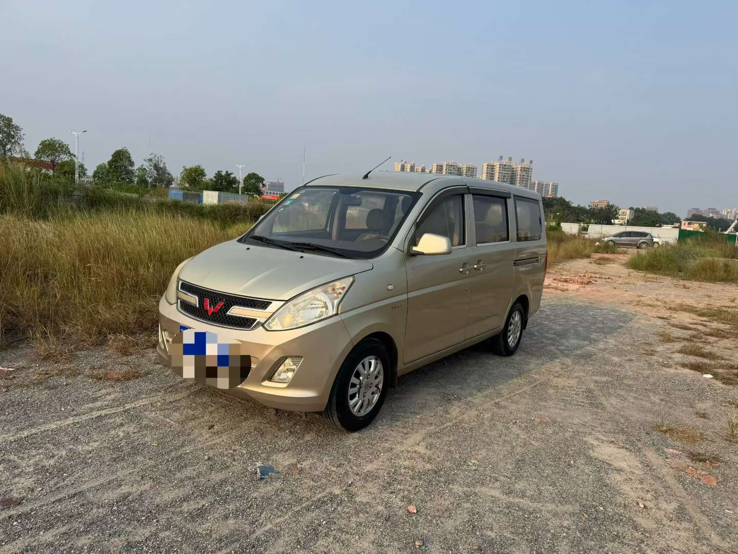 Wuling Rongguang V 3