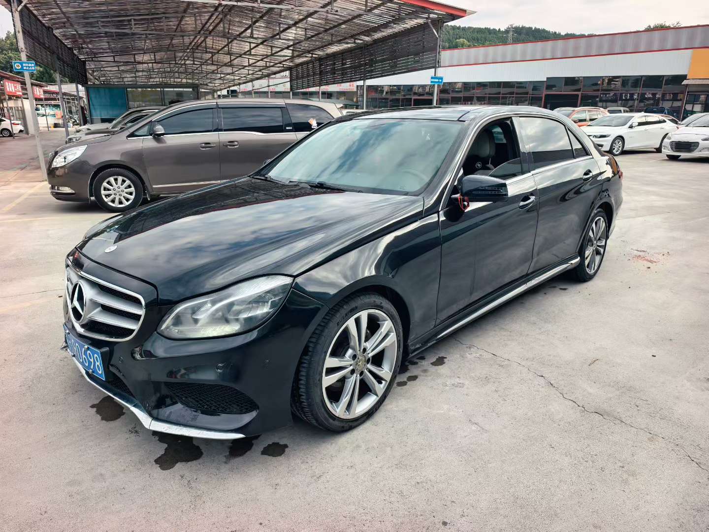 Mercedes-Benz E-Class E260 2