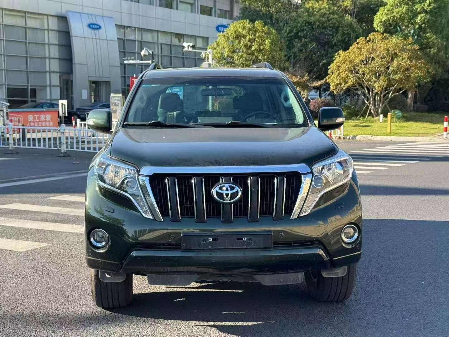 Toyota Prado 4.0L CN Spec 5-Seater 2