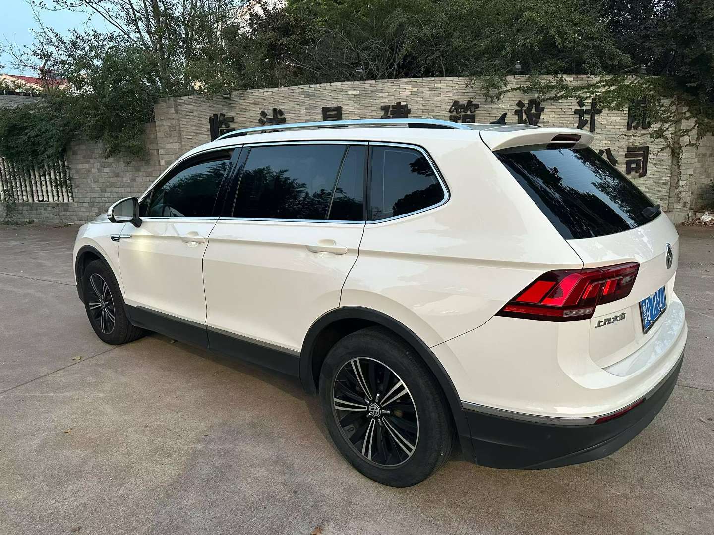 Volkswagen Tiguan L 330 Luxury 4