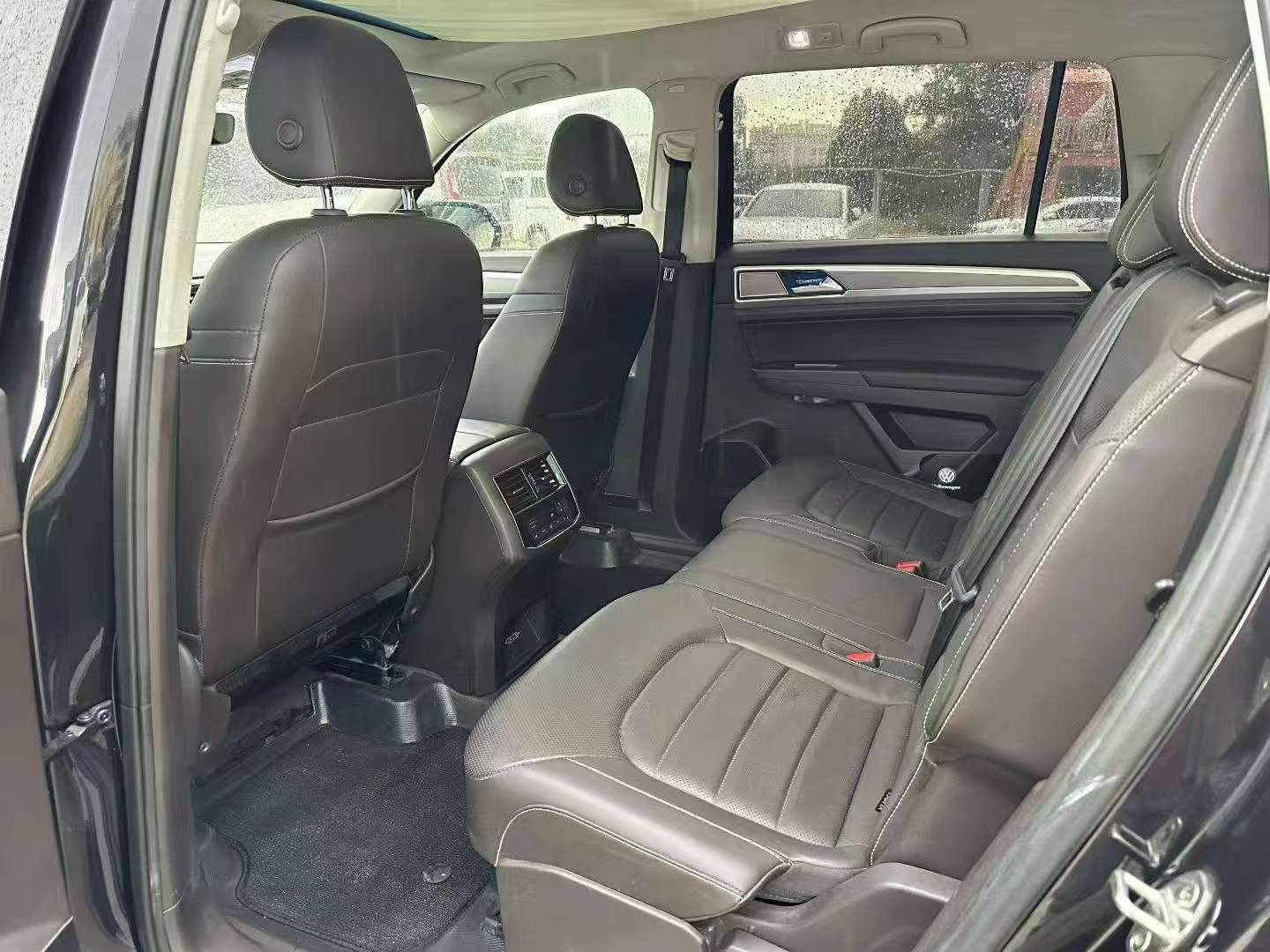 Volkswagen Teramont 2019 380 AWD 7-Seat Luxury 8
