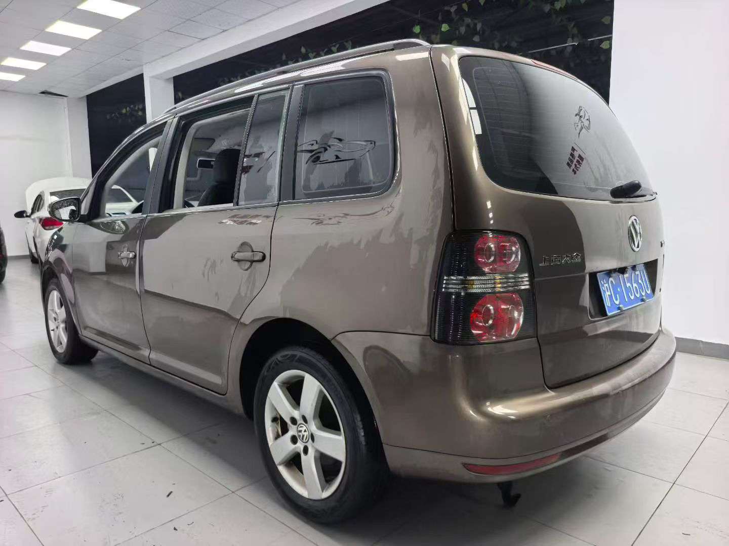 Volkswagen Touran 9