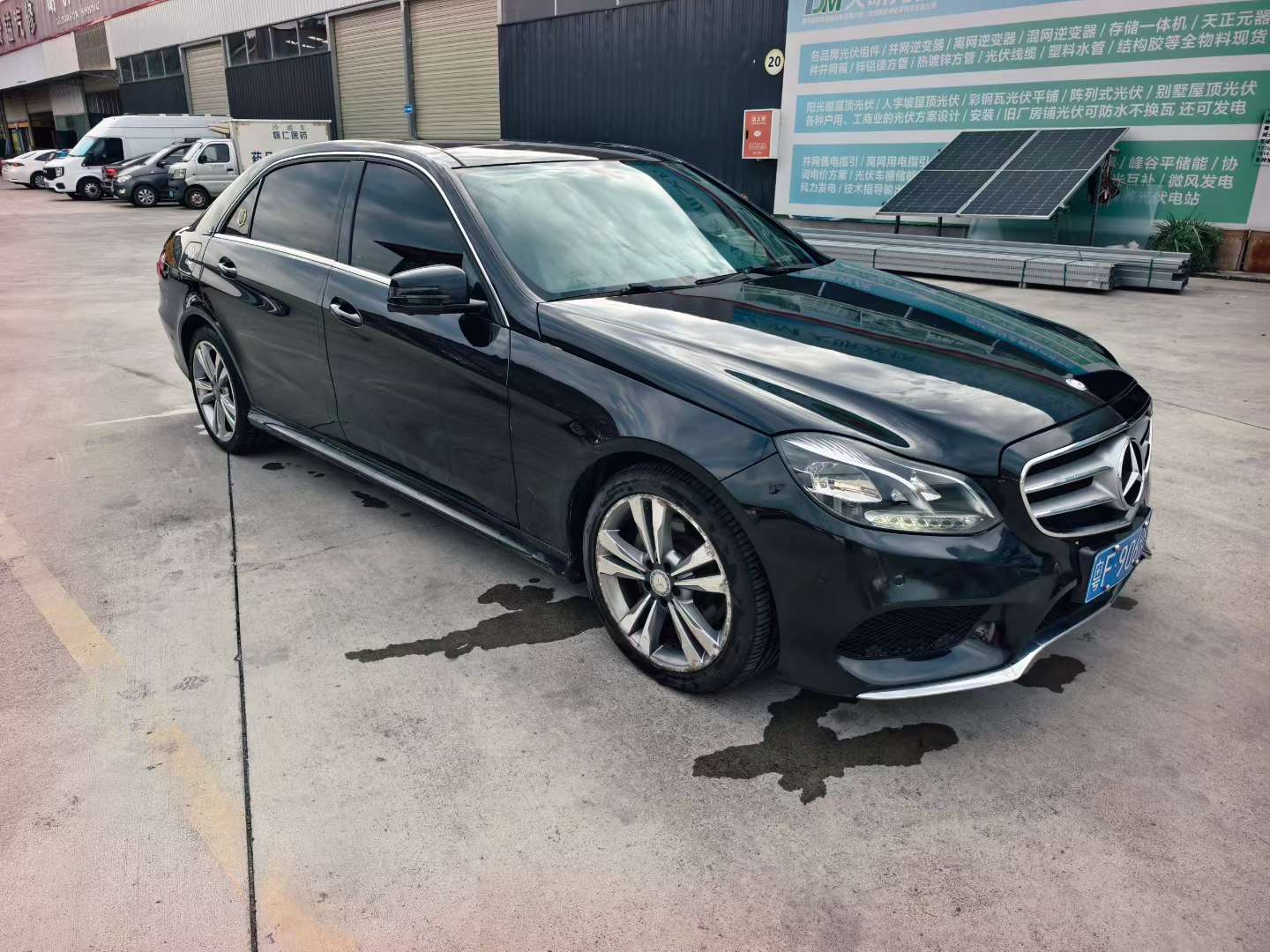 Mercedes-Benz E-Class E260 6