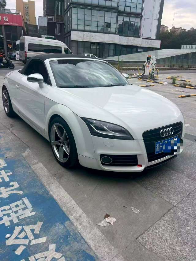 Audi TT 2012 2.0T Convertible 5