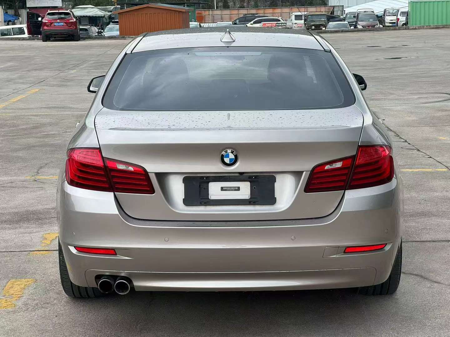 BMW 5 Series 528Li 8