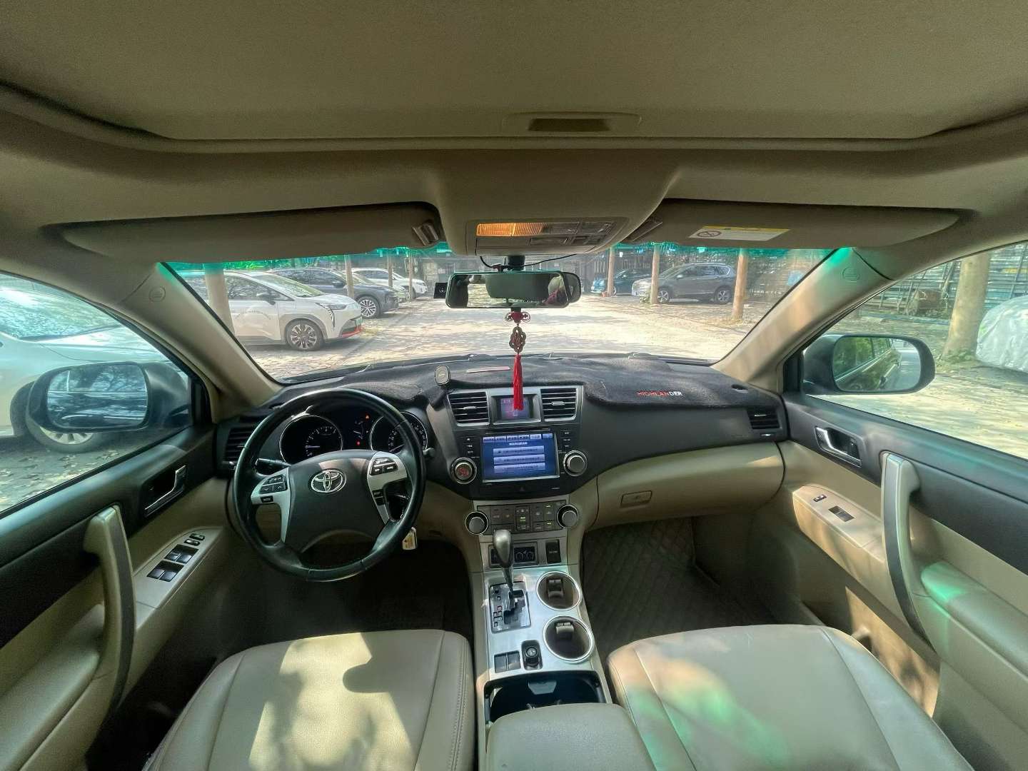 Toyota Highlander 2013 2.7L Automatic 7-Seater Luxury 9
