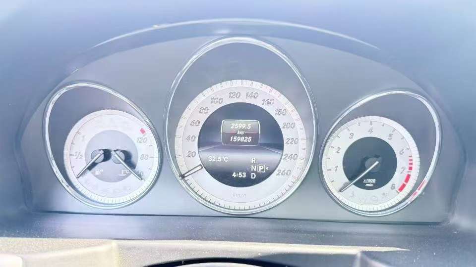 Mercedes-Benz GLK Class GLK260 2.0T 4WD Dynamic Extreme Edition 6