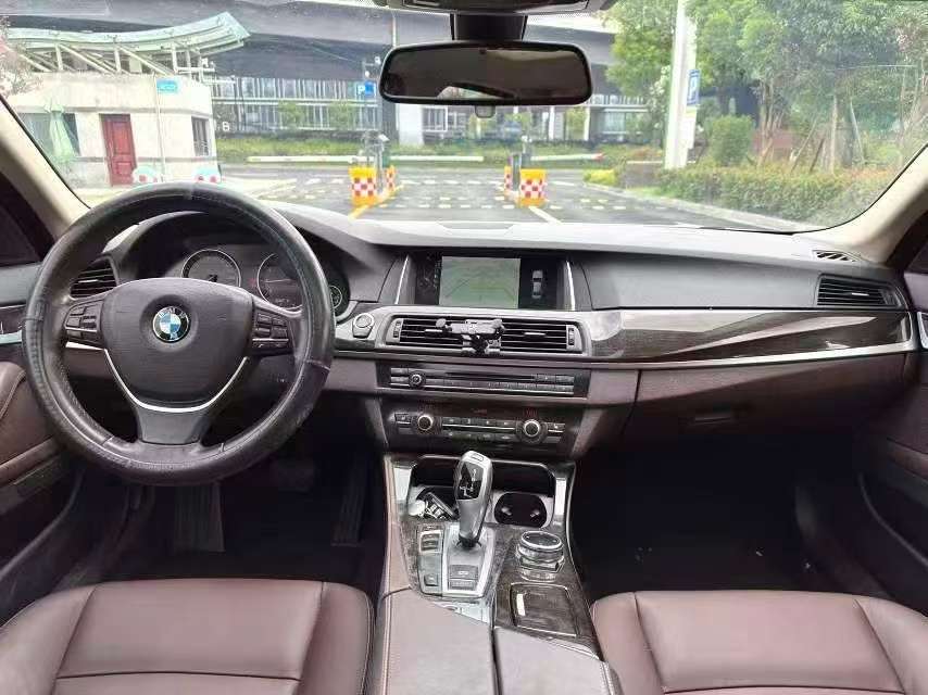 BMW 5 Series 525Li 2.0T Luxury Design Package 5