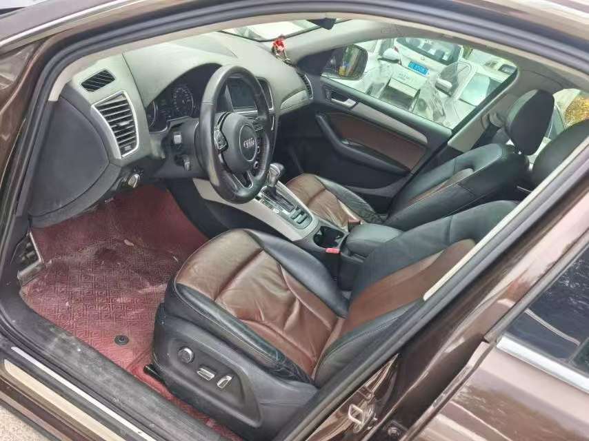 Audi Q5 2.0T Technology Trim 6
