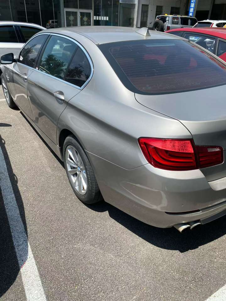 BMW 5 Series 2013 525 Luxury 4
