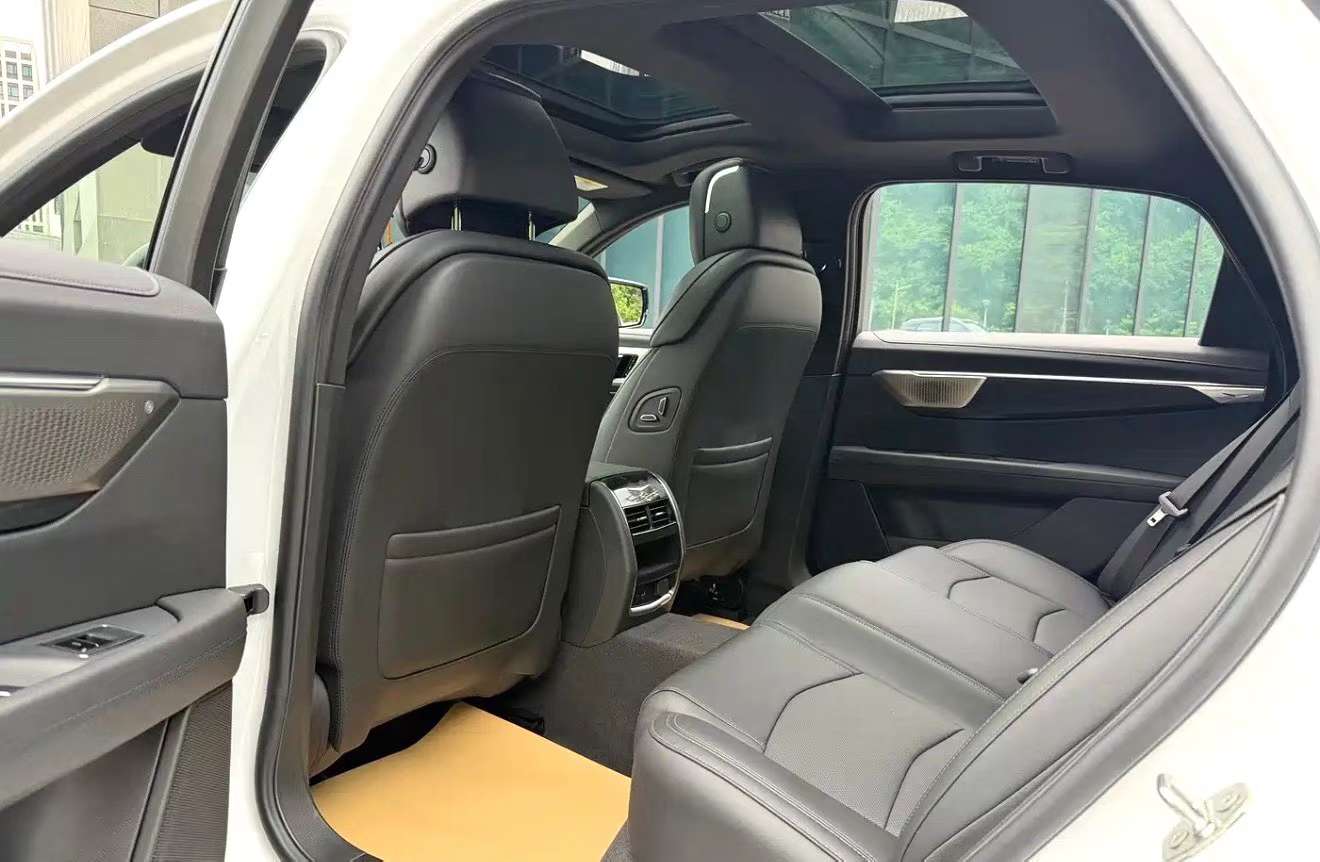 Cadillac CT6 28T Luxury 8