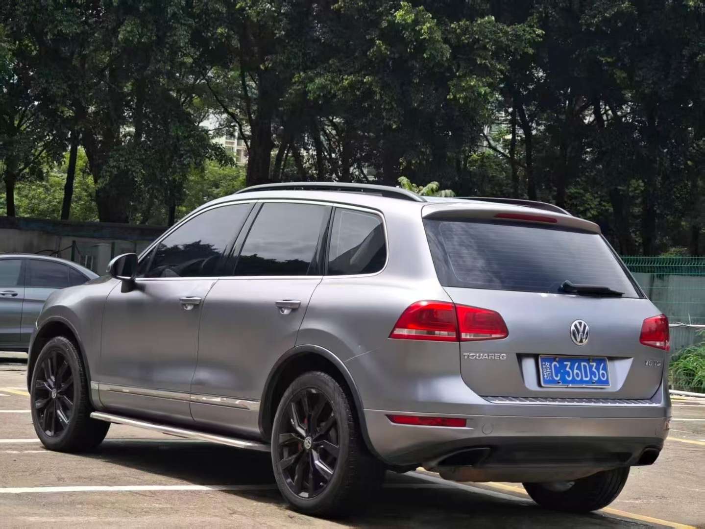 Volkswagen Touareg 3.0T 4