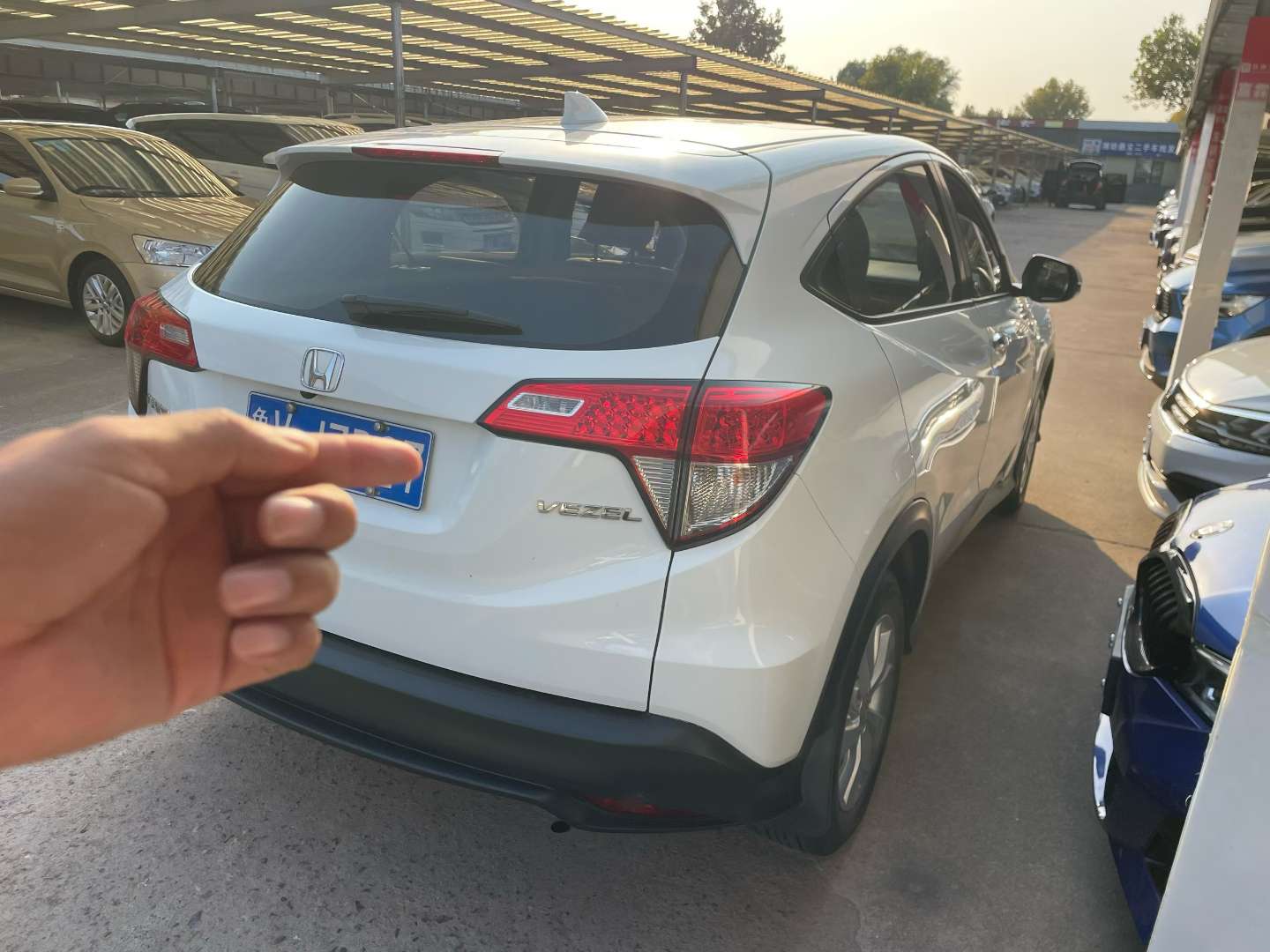 Honda Vezel 1.5L Automatic Pioneer 6