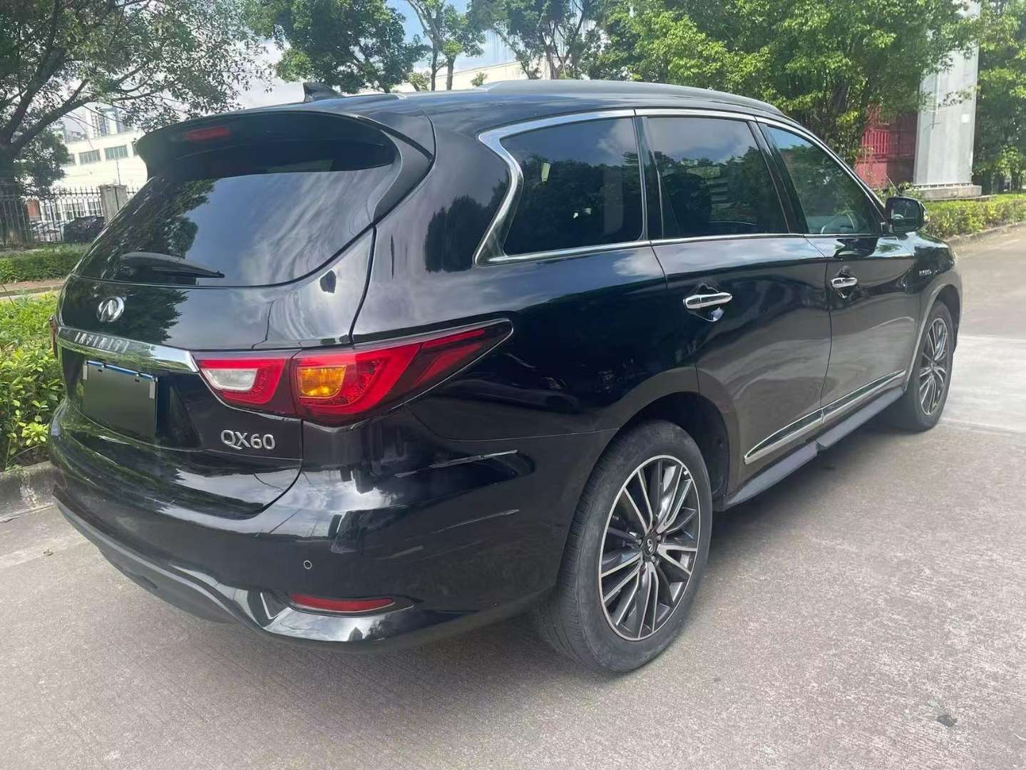 Infiniti QX60 2020 2.5T 2WD 7-Seat Excellence Edition 4