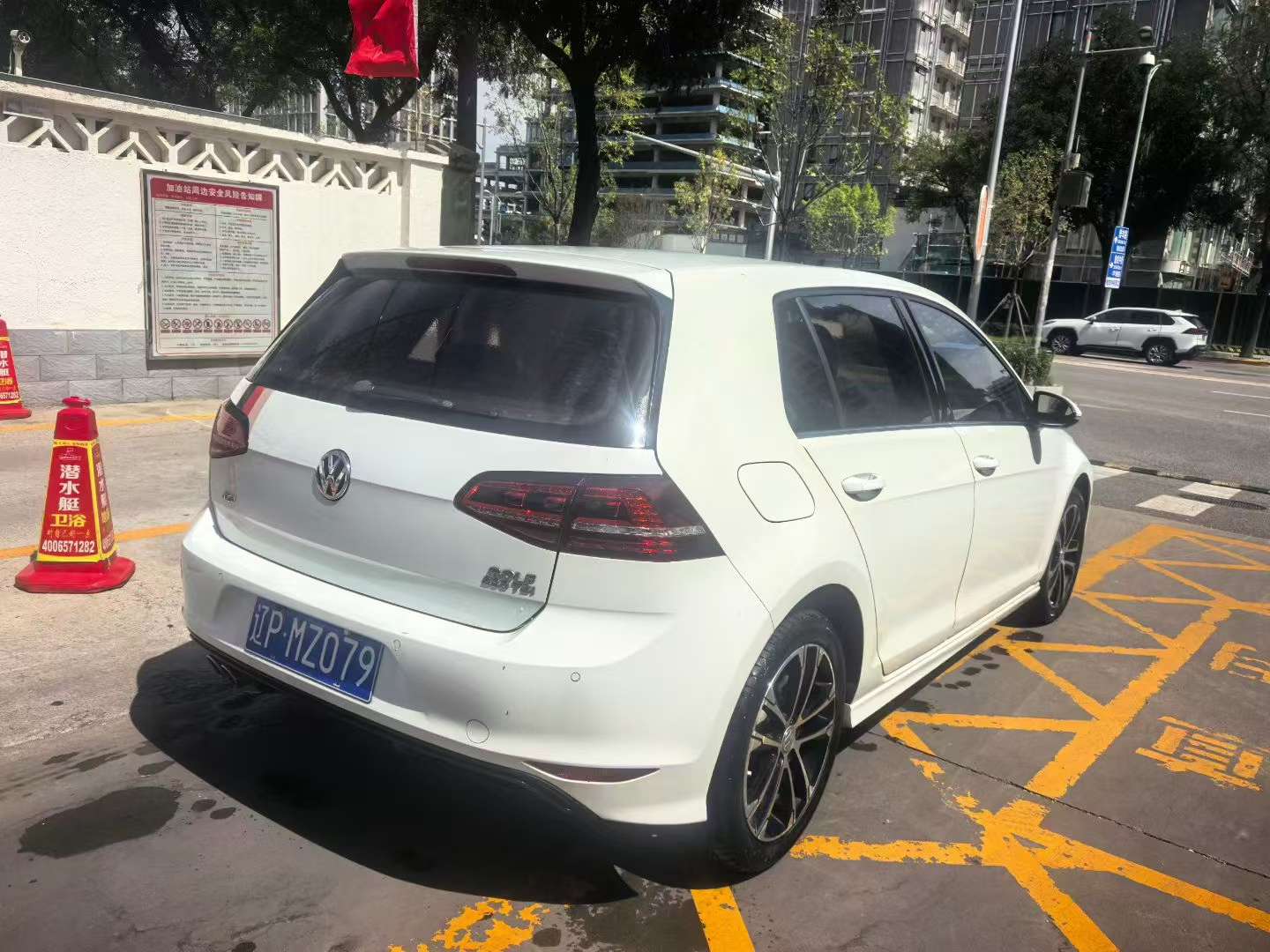 Volkswagen Golf 2016 R 4