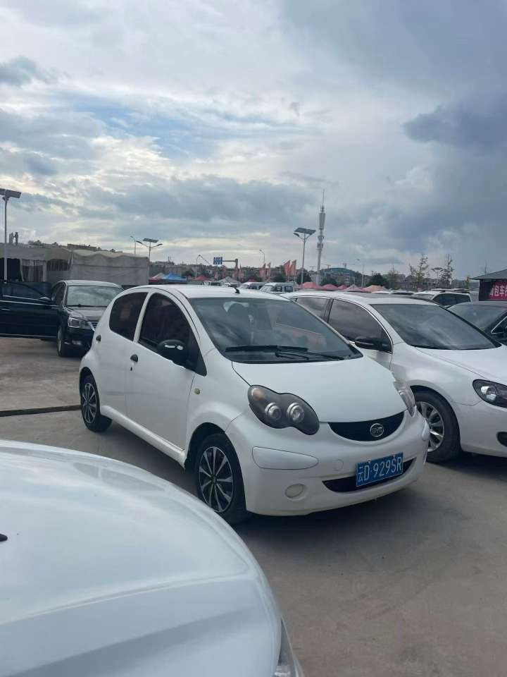 BYD F0 3