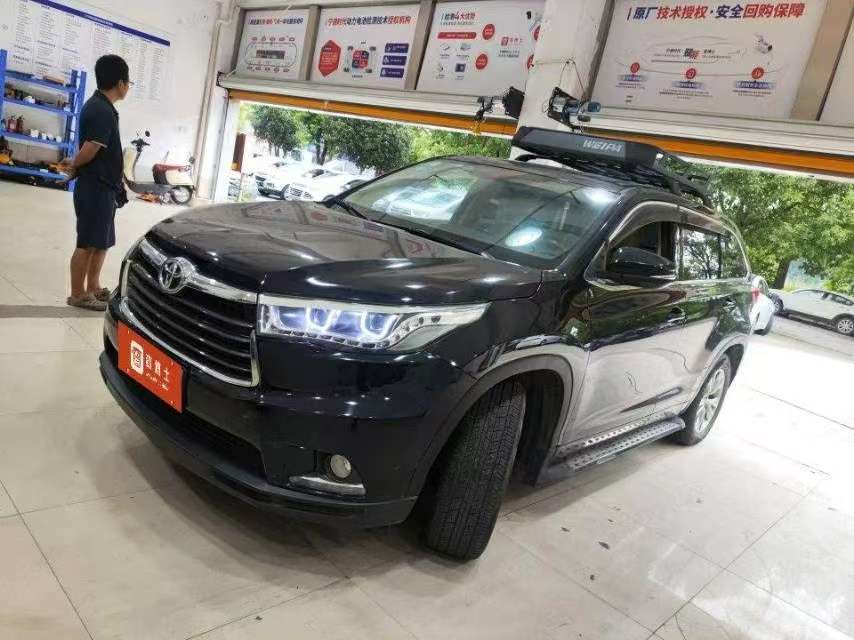 Toyota Highlander 2016 2.0T AWD Elite 7-Seater 2