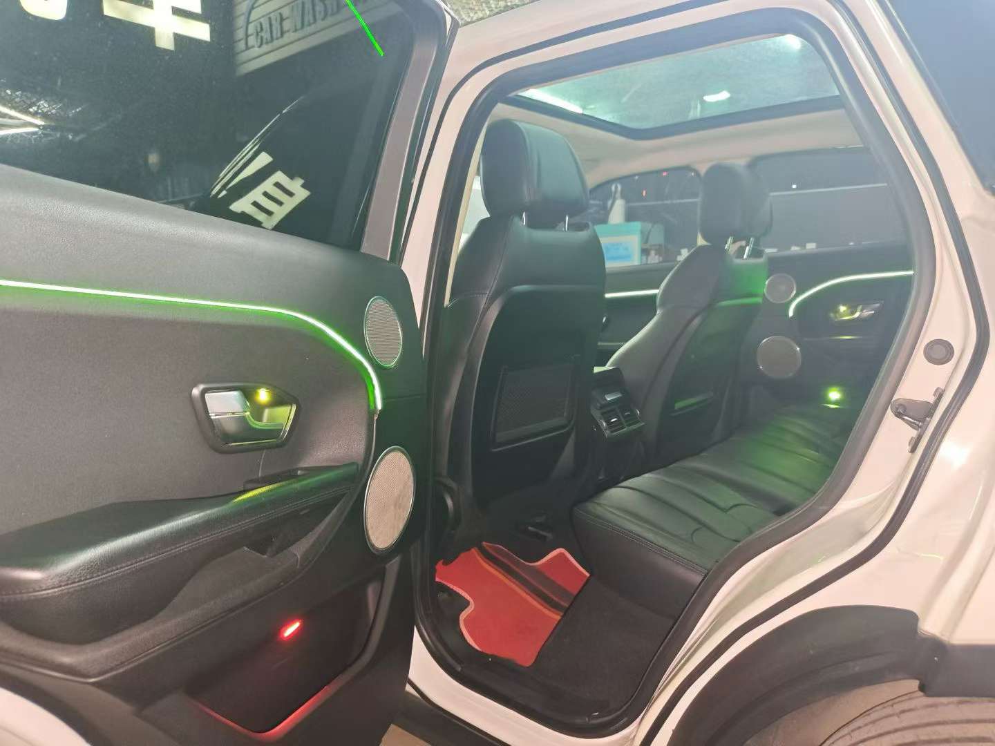 Land Rover Range Rover Evoque 2.0T 5-door Zhiyao Edition 5