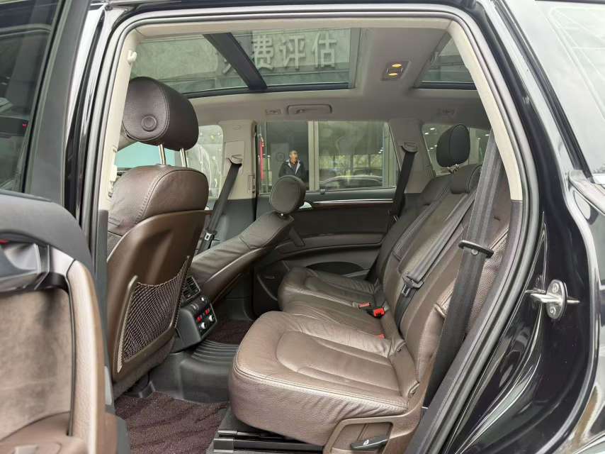 Audi Q7 2015 3.0T AWD Fully Loaded 6