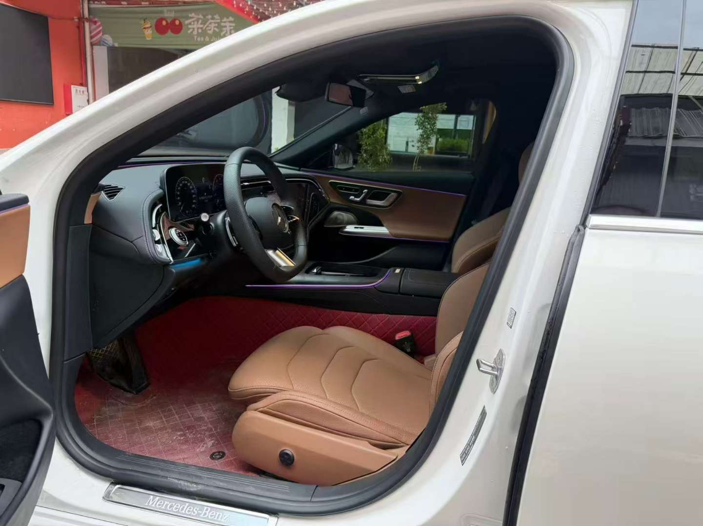 Mercedes-Benz E-Class E300L Facelift Sport Luxury 2.0T 6