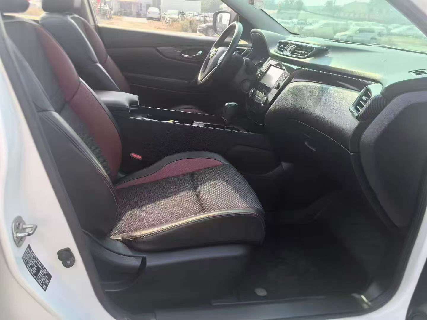 Nissan Qashqai 2.0L 4