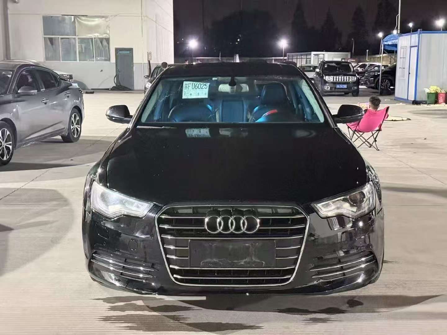 Audi A6 2.5L Automatic Sunroof Four-Seat Heating Hot/Cold Cup Holder