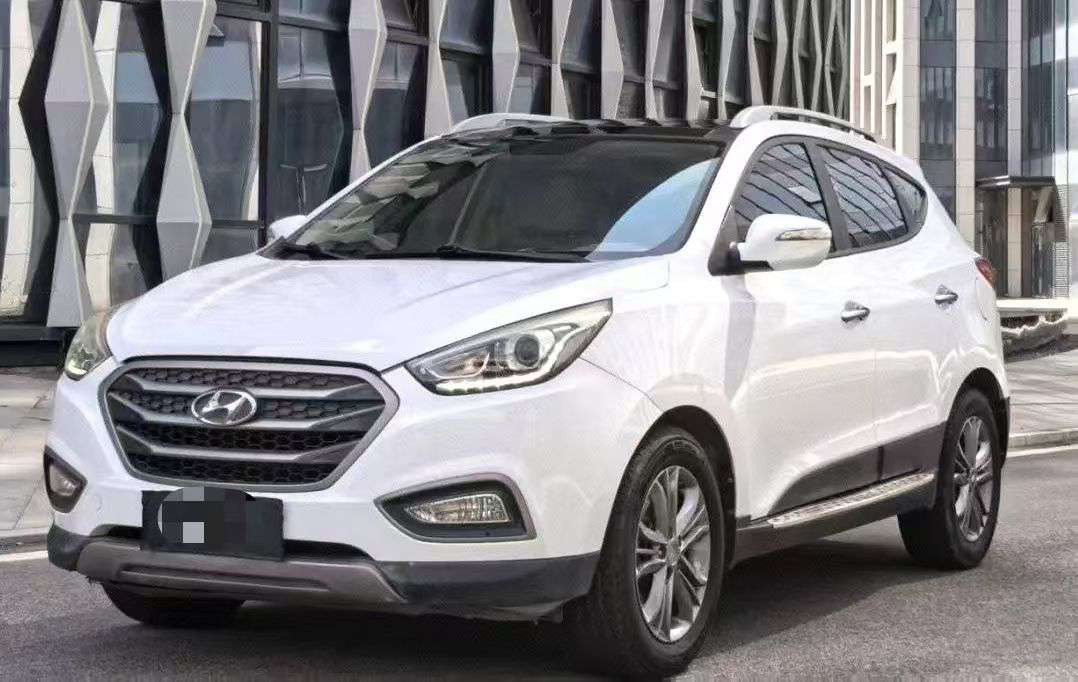 Hyundai ix35 2014 Automatic with Sunroof 2