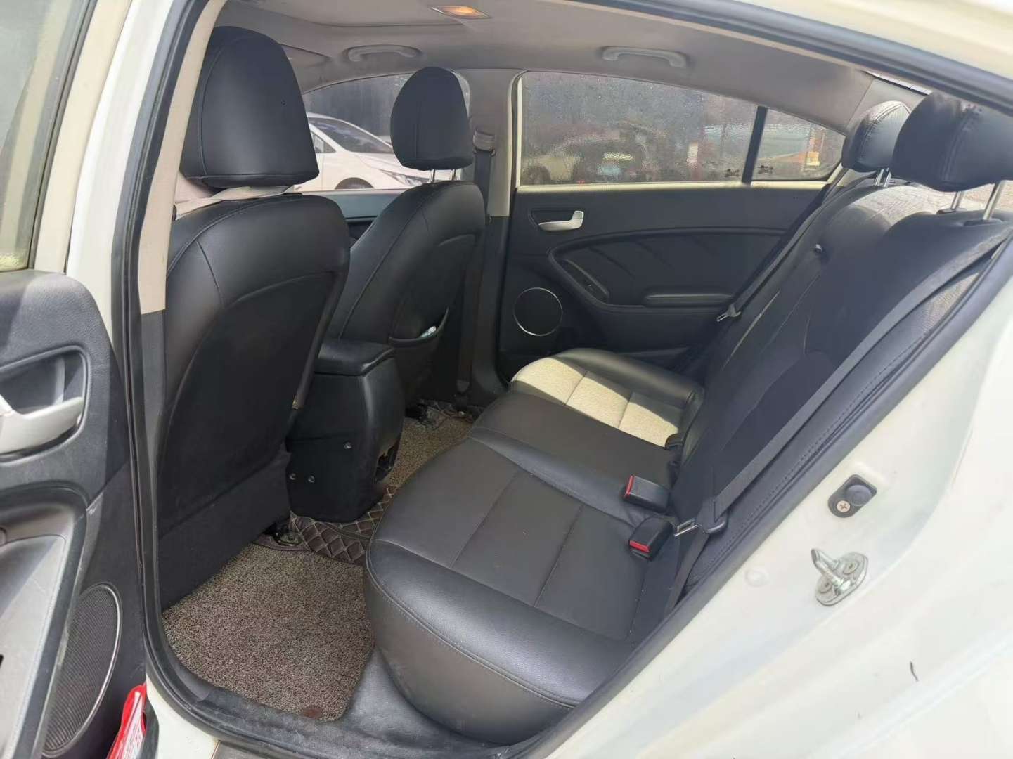 Kia K3 7