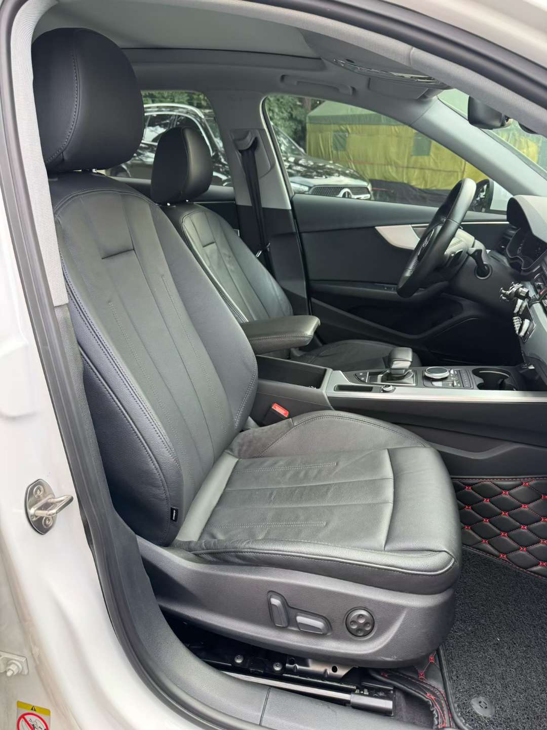 Audi A4L 40 Fashion 4