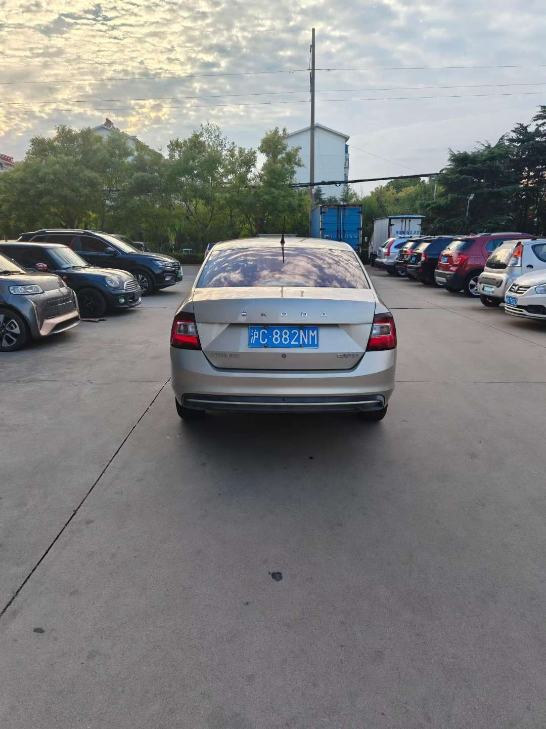 Skoda Rapid 1.6L Manual Sunroof High Trim 5